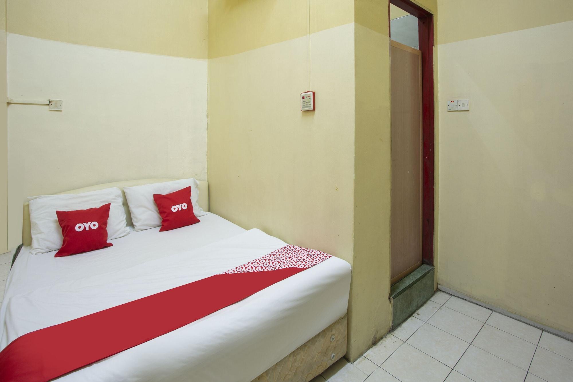 SPOT ON 90137 Casavilla Hotel Pudu 14/50