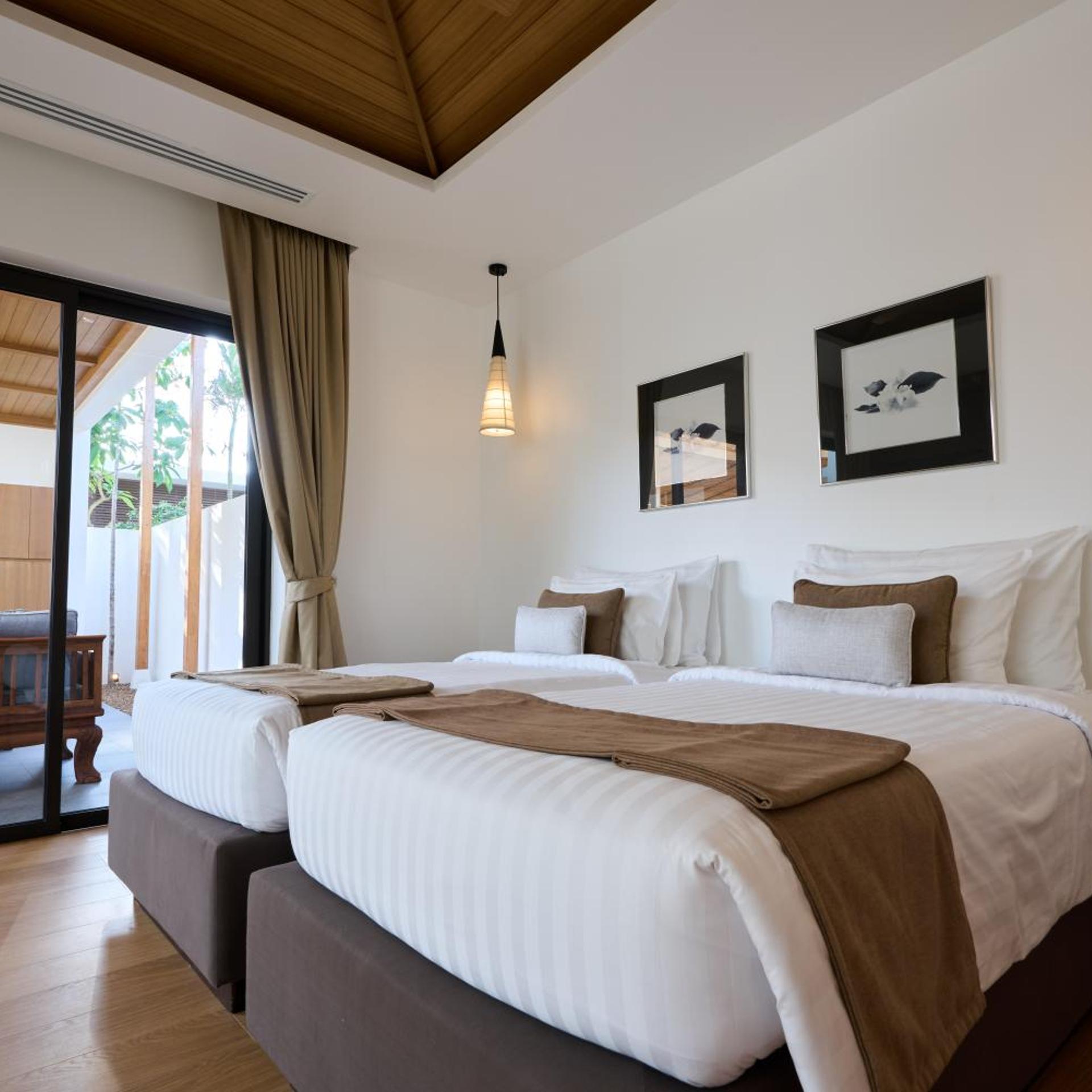 2 Bedrooms, Villa