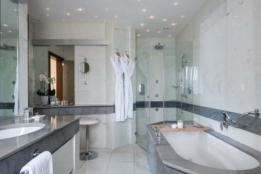 Villa Orselina Small Luxury Hotels 48/50