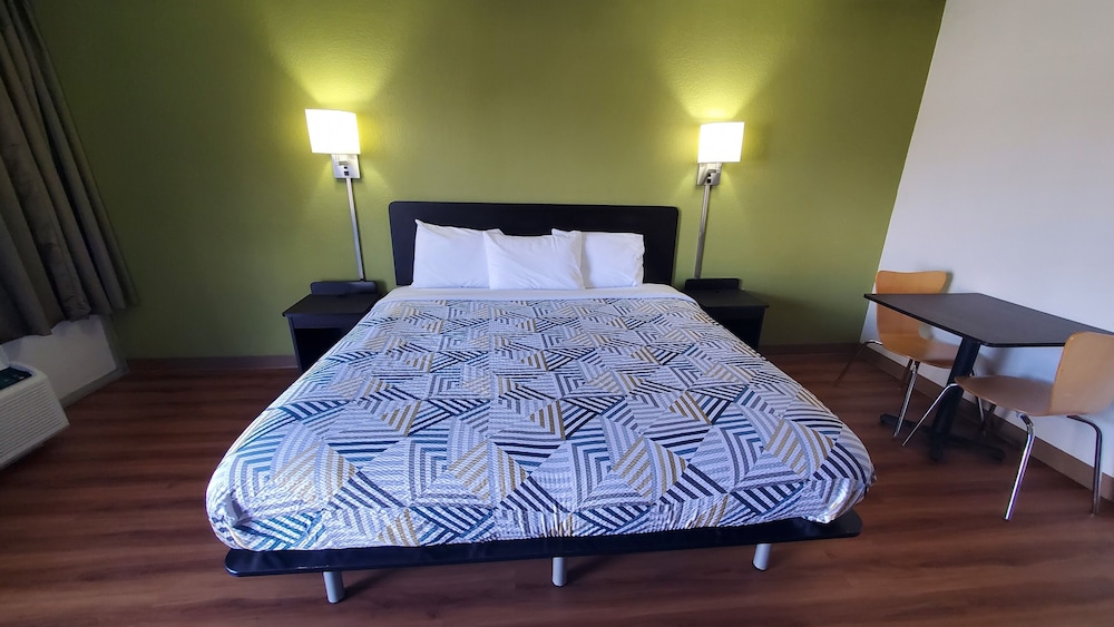 Motel6 Chilhowie, VA - I-81 13/20