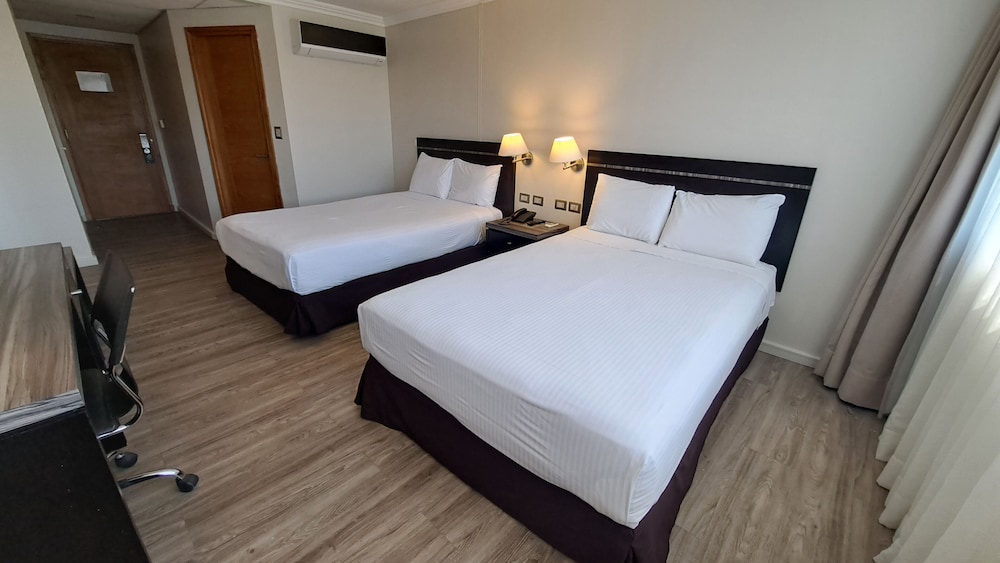 Room, 2 Queen Beds