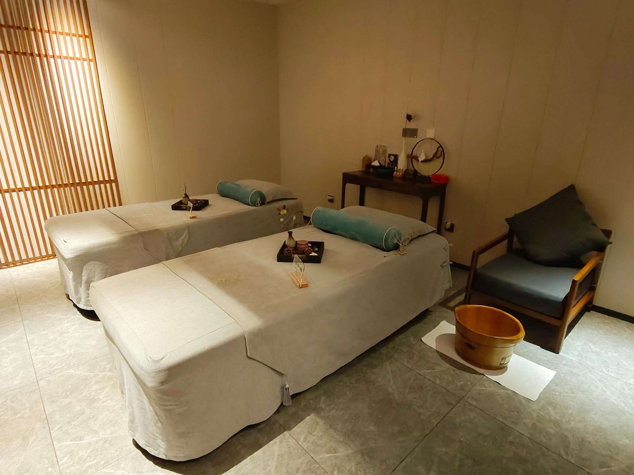 Romanjoy International Hotel 18/28