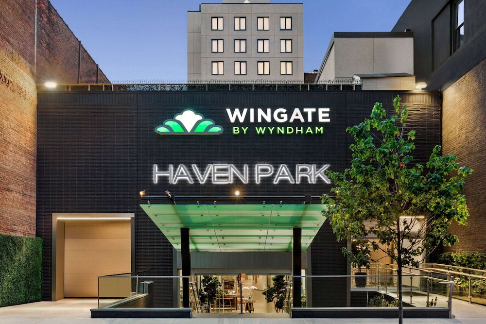 Wingate by Wyndham Bronx Haven Park 2/65