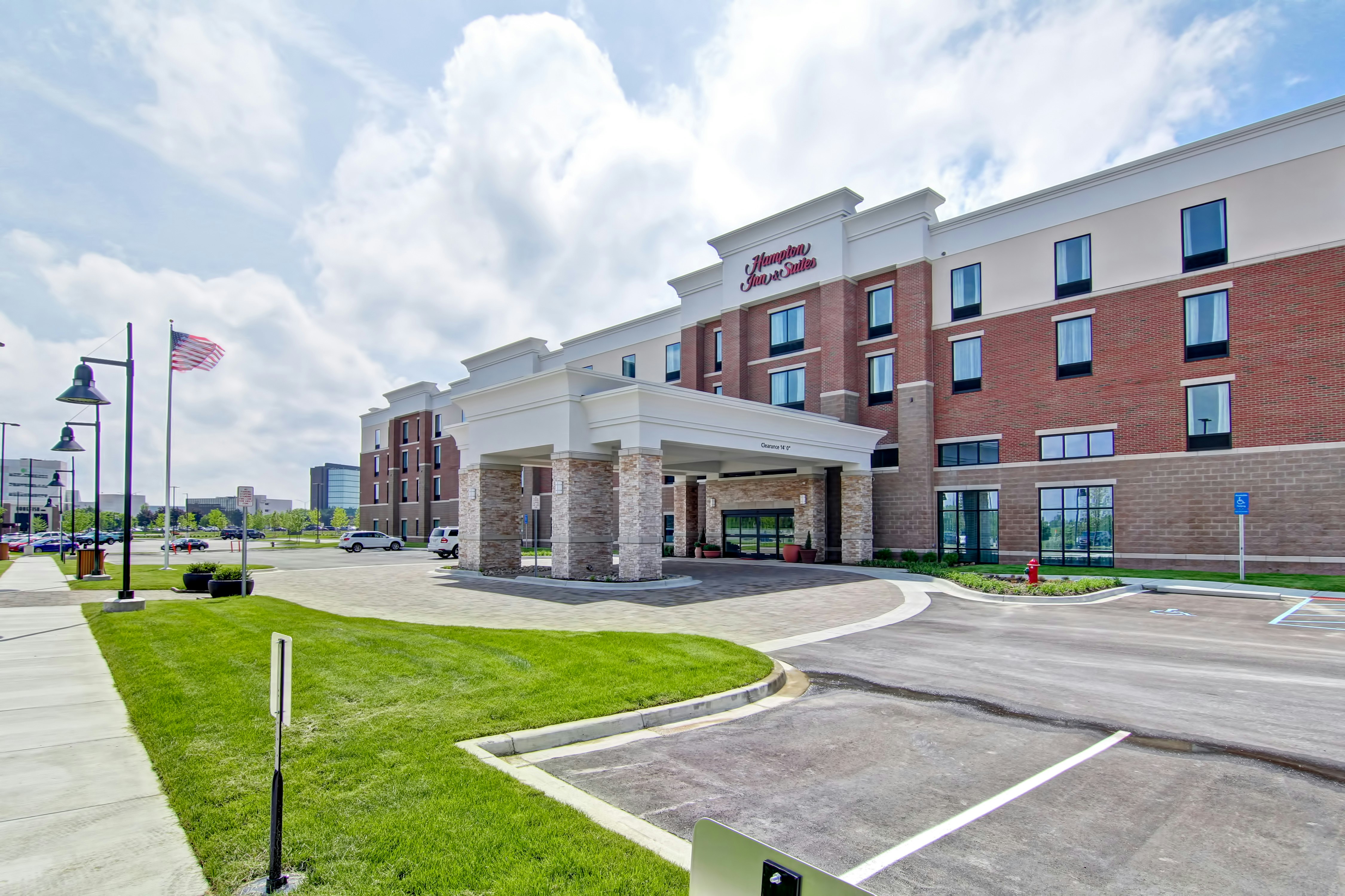 Hampton Inn And Suites Detroit Troy 62/64