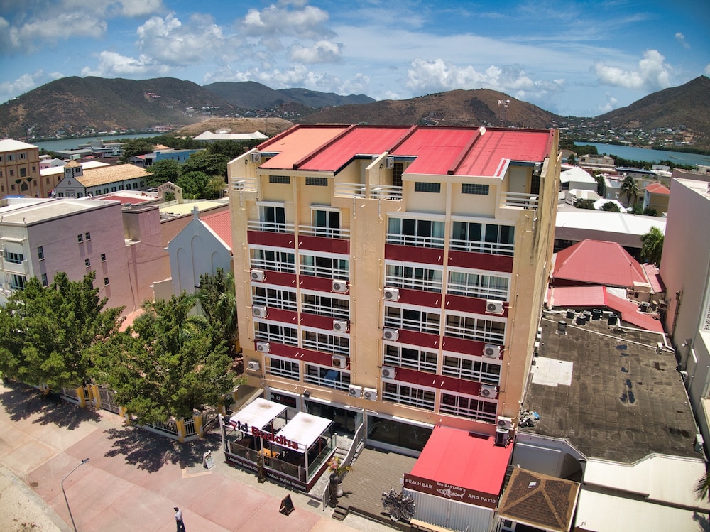 Horizon View Beach Hotel 1/46