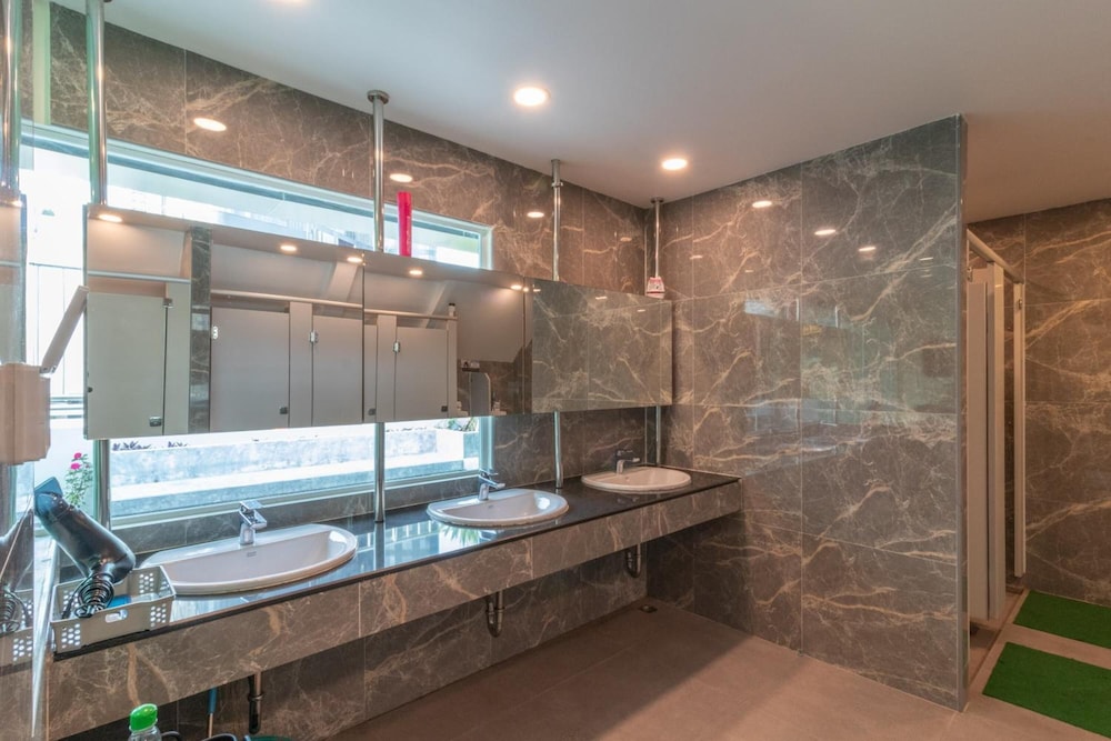 The Victory View - Hostel - Adults Only 41/44