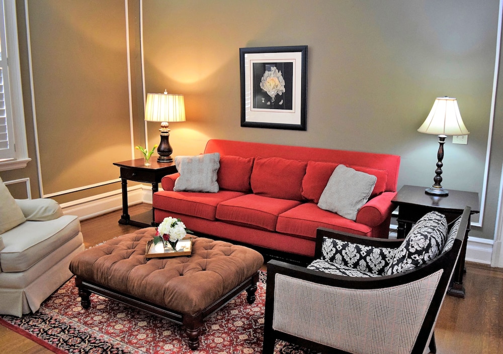 JH Adams Inn, Trademark Collection by Wyndham 47/78