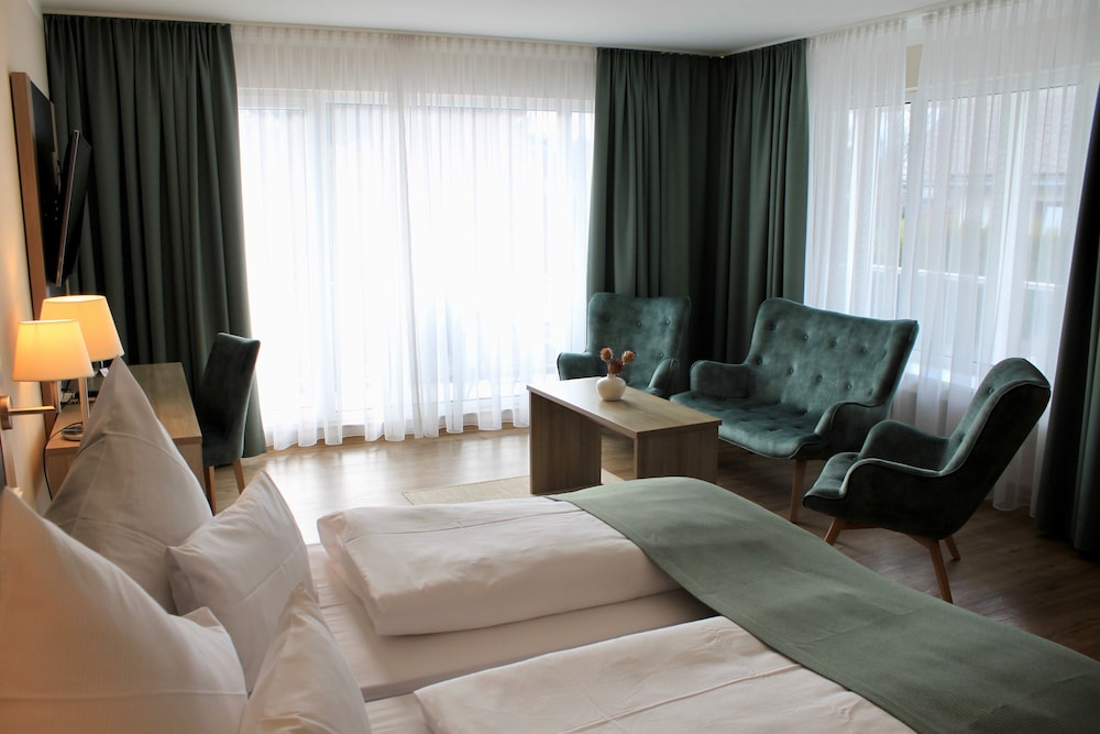 TROLL'S BRAUHAUS HOTEL 41/60