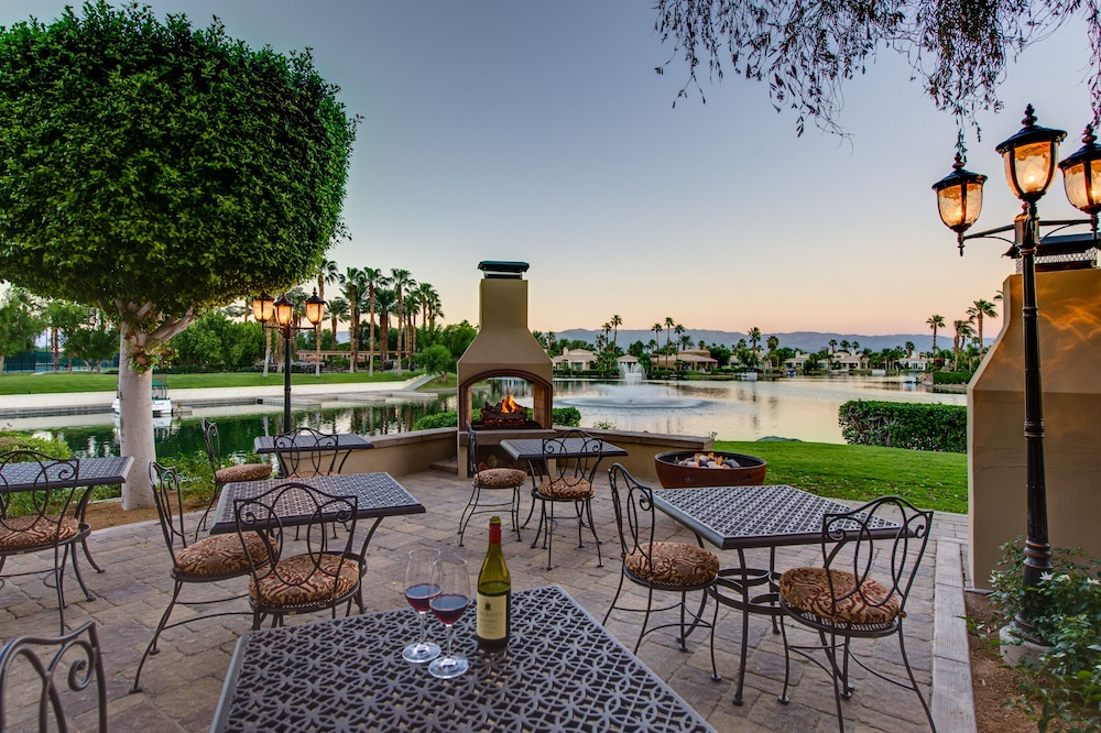 The Chateau at Lake La Quinta 62/78