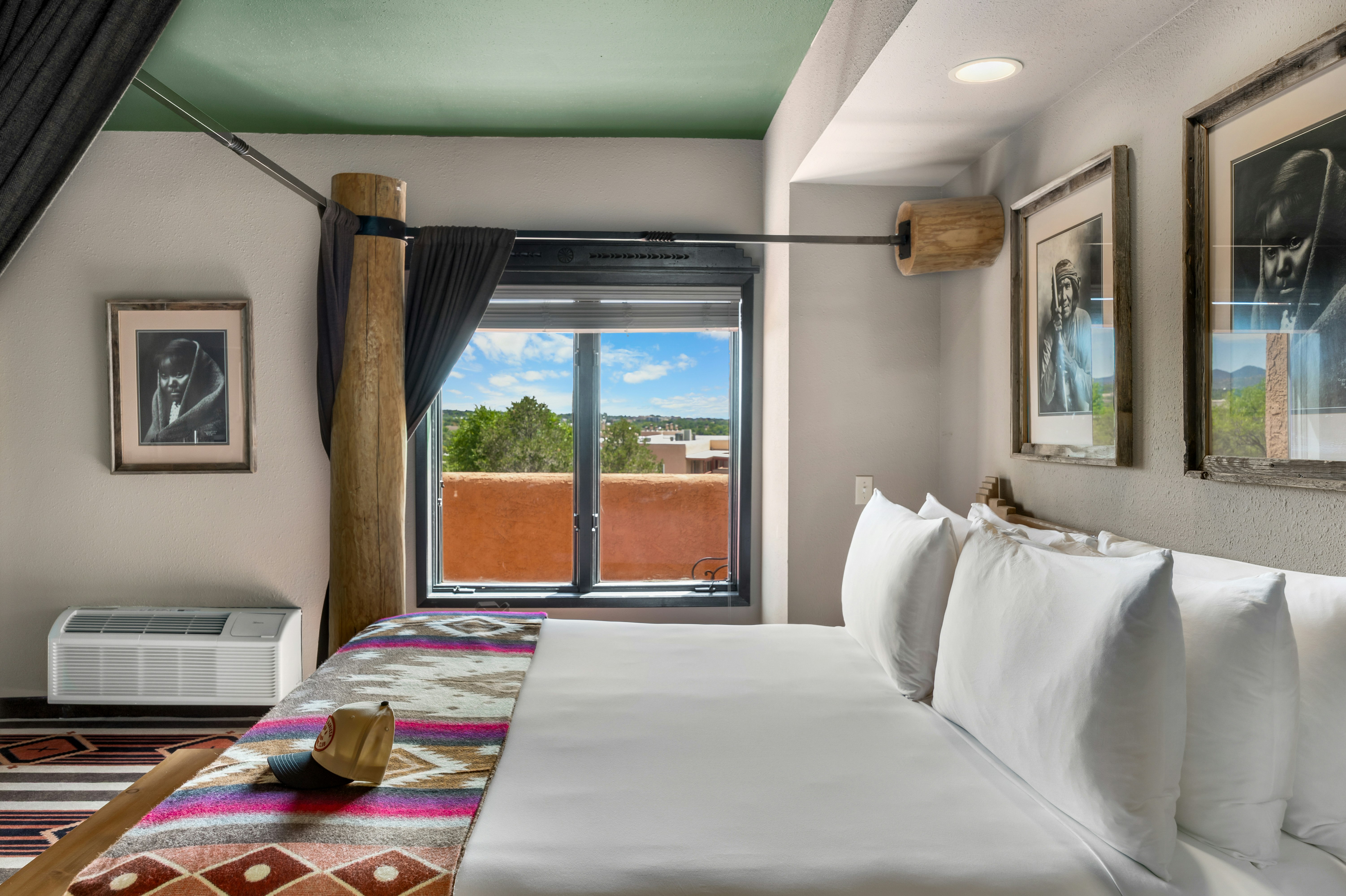 Mira Villa, Kiva, Suite, King Bed