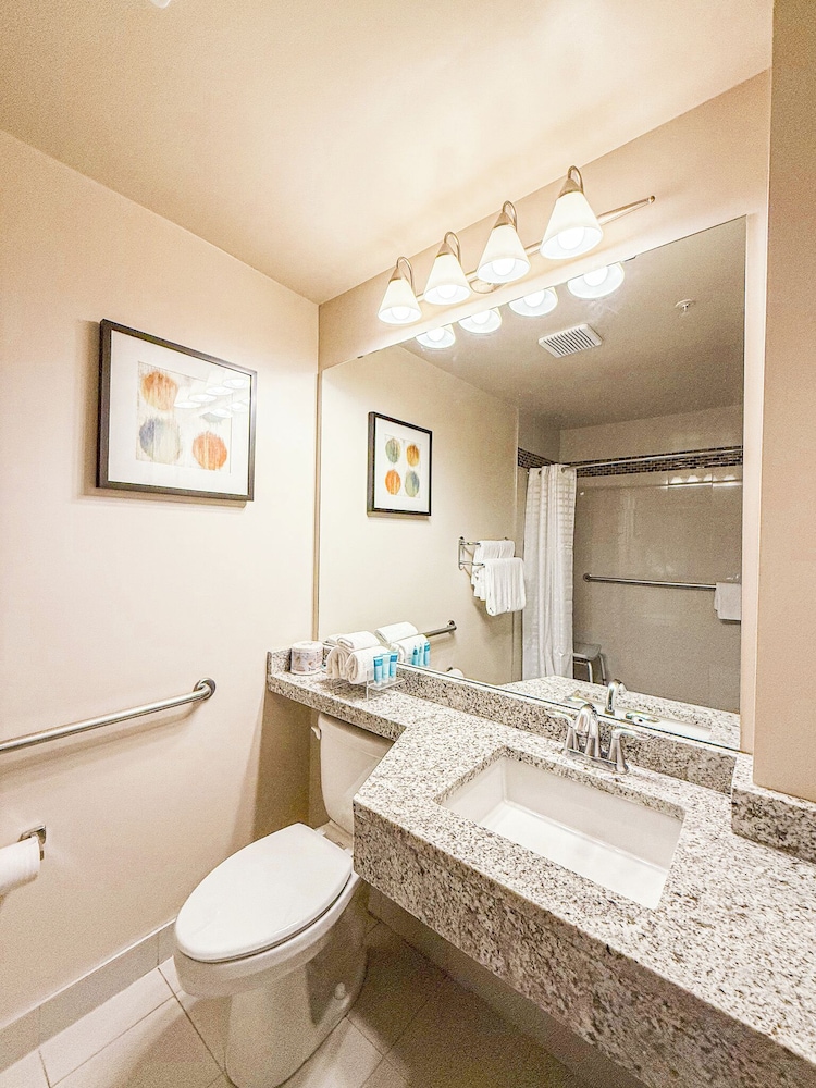 West Edmonton Mall Inn 53/55