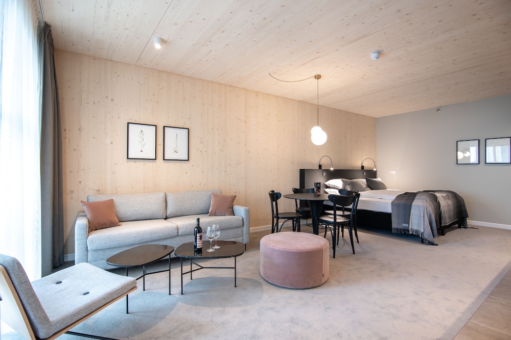 Reykjavik Residence Hotel 46/75