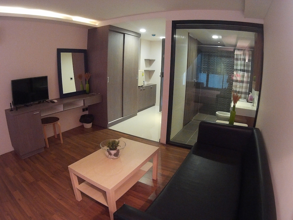 Fullrich Residence 26/32