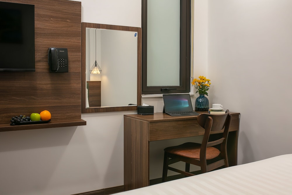 Hanoi Vacanza Premier Hotel 40/45