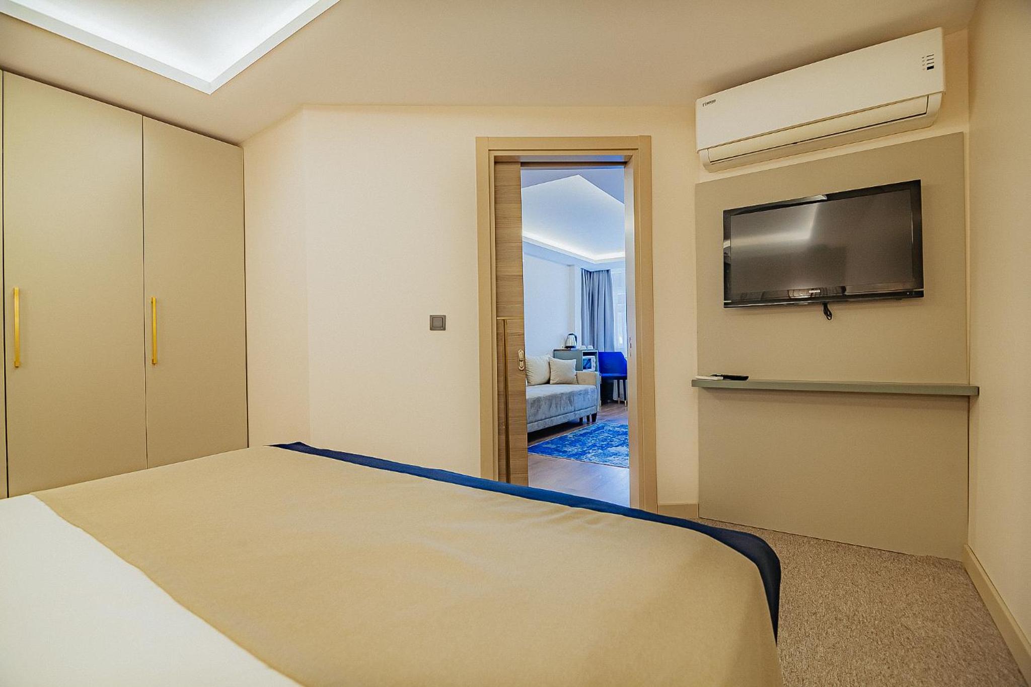 جناح جونيور، Comfort Beige Hotel 6/10