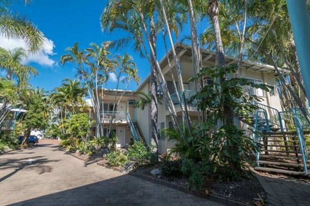 The Beach Motel Hervey Bay 55/72