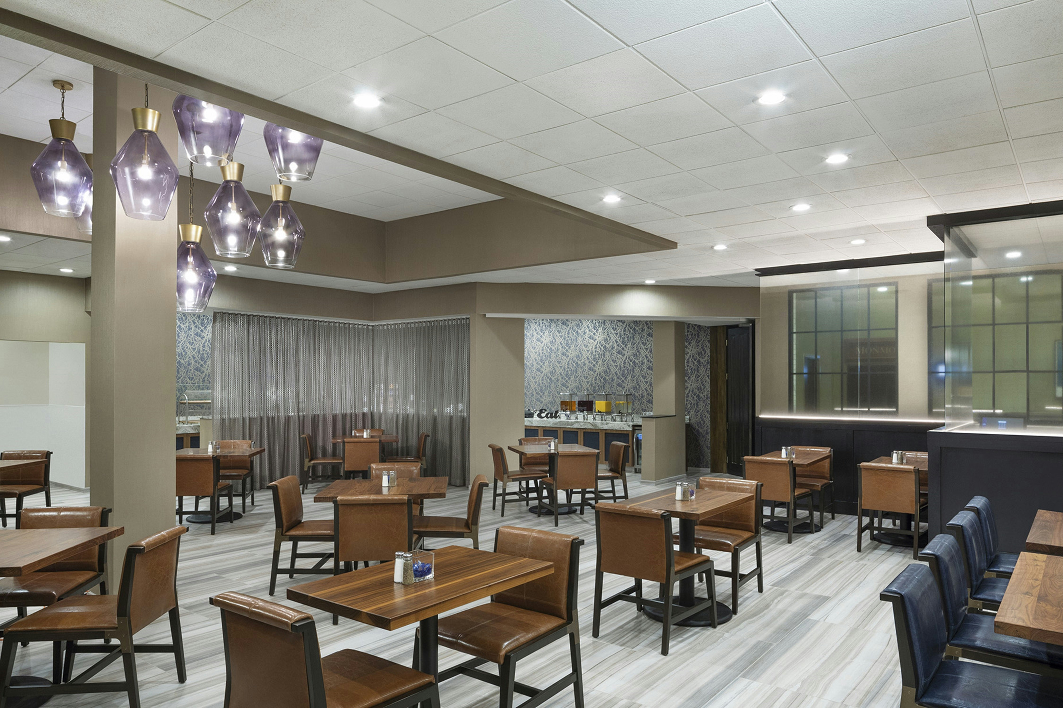 DoubleTree by Hilton Hotel Newark Airport 39/68