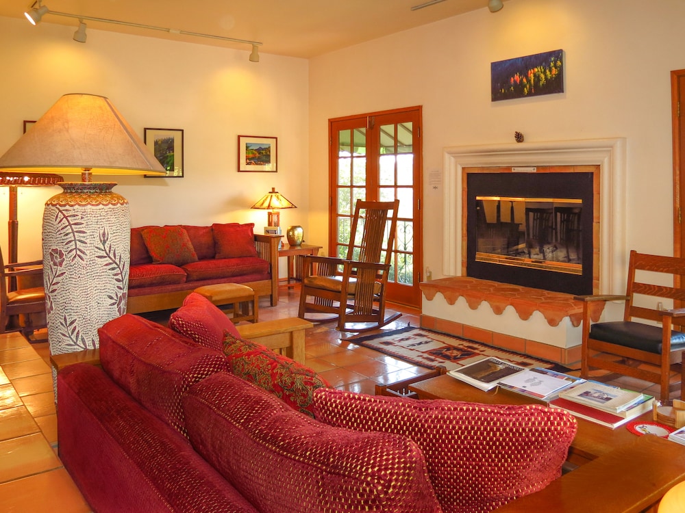 Topanga Canyon Inn Bed and Breakfast 23/49
