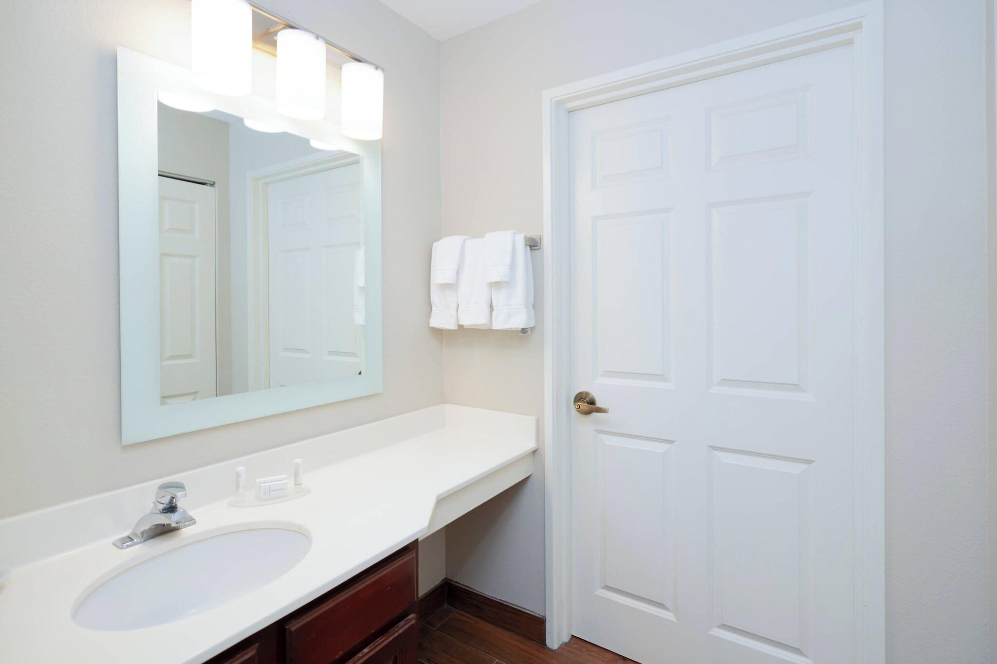 استوديو بسرير كينج لذوي الإعاقة، Towneplace Suites Rochester 2/2