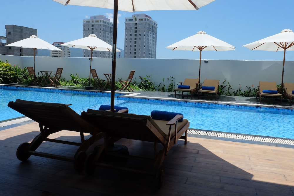 Danang Han River Hotel 46/54