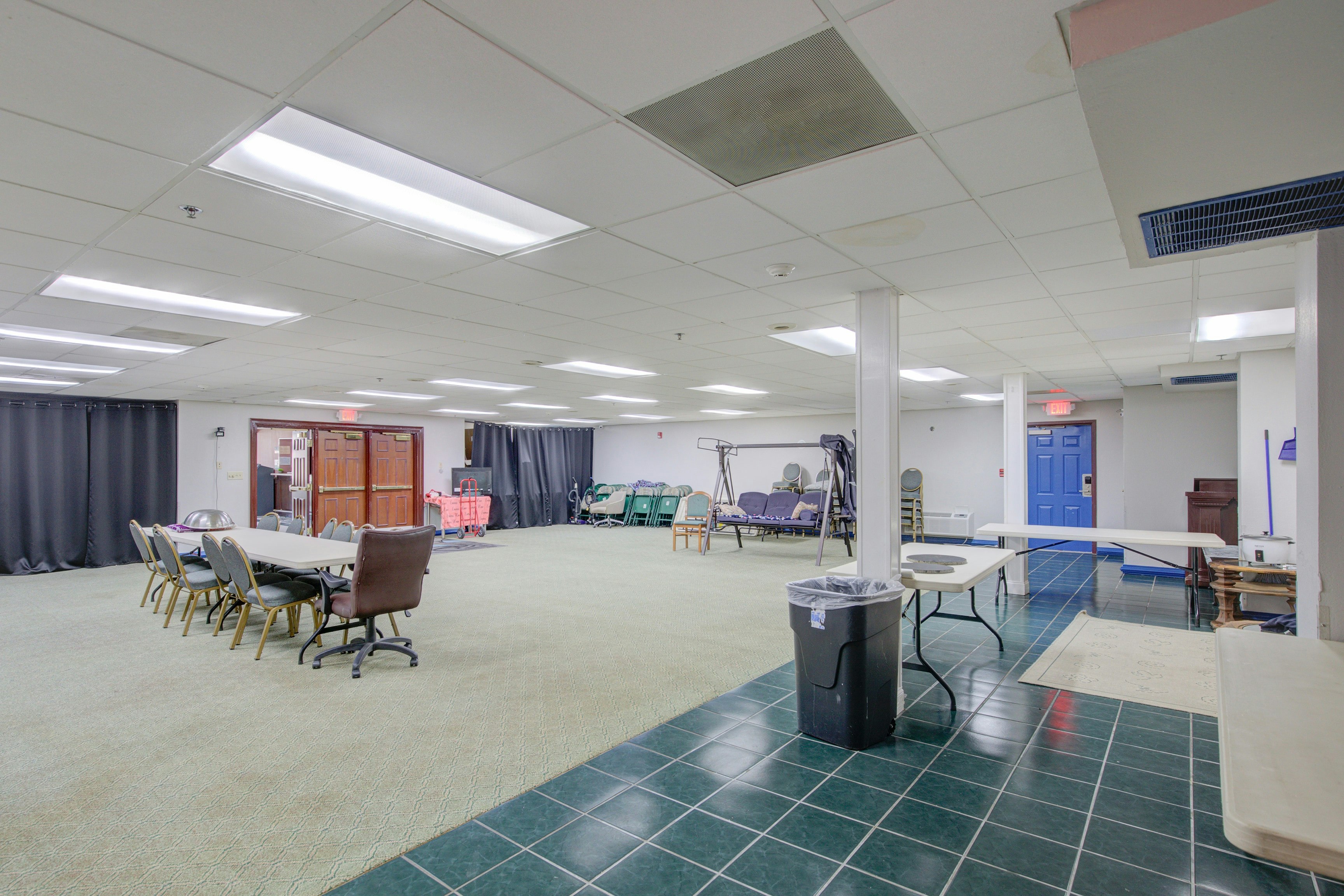 Plantation Inn & Suites Near Locust Grove I 75 24/34