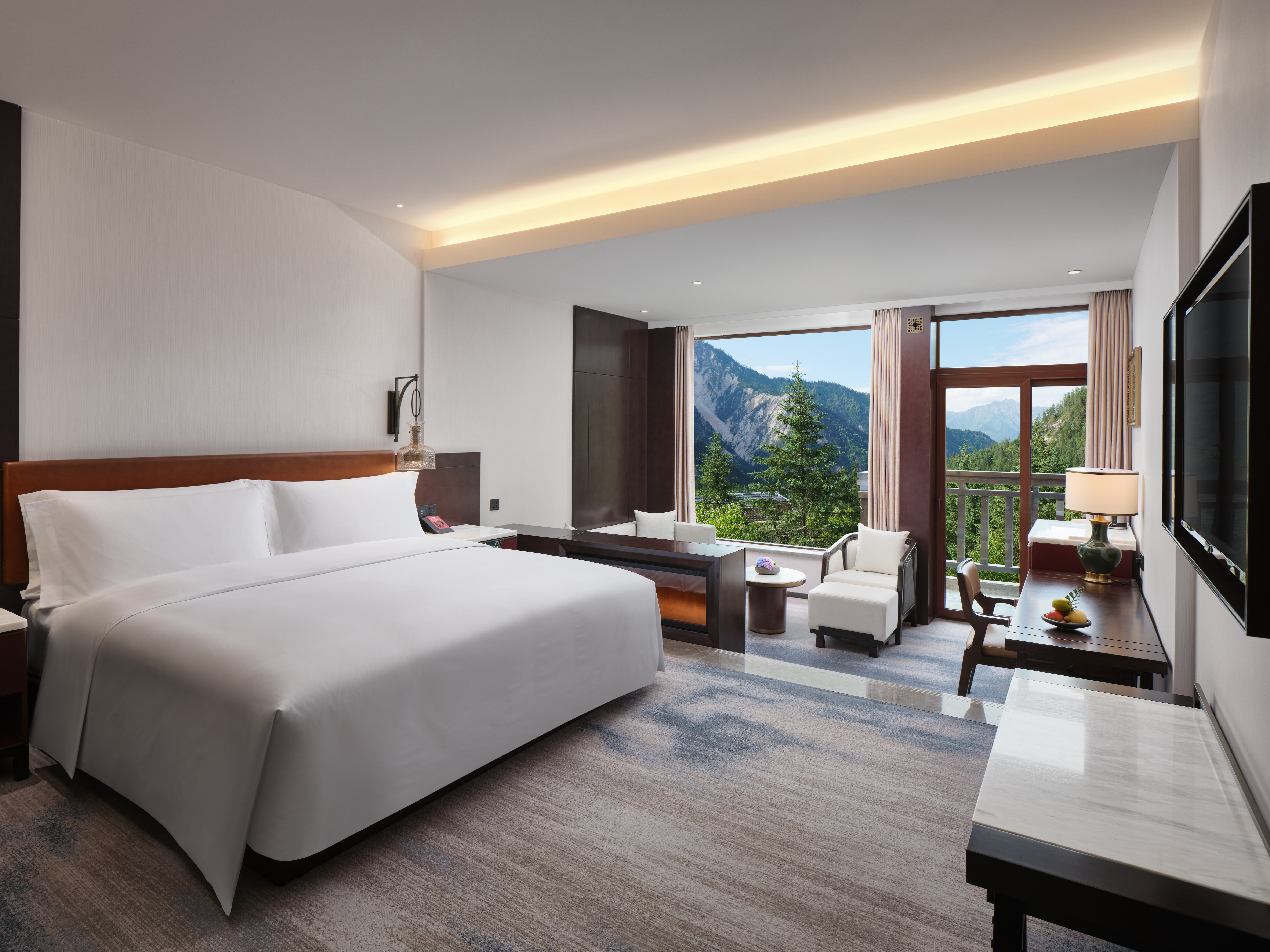 Premium, King Bed, Mountain View, Balcony