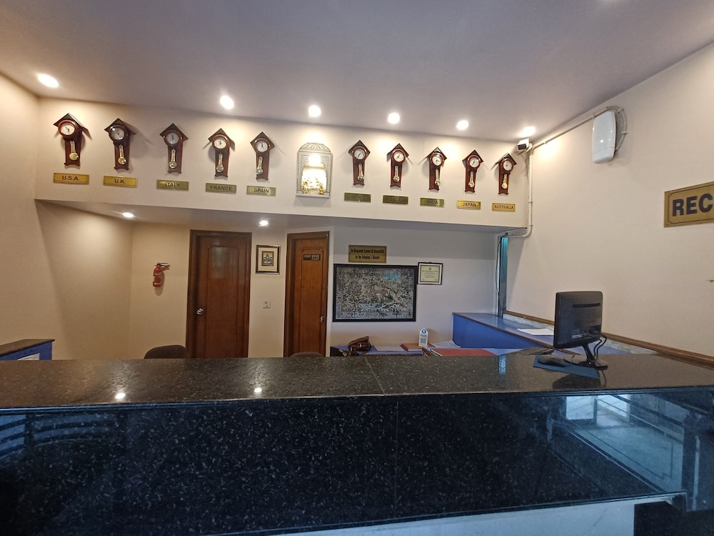 Hotel Maya International 7/50