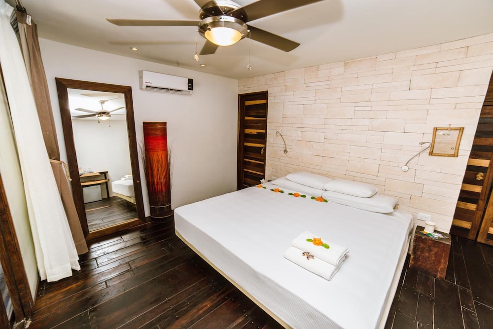 Ecehan Butik Otel 8/50