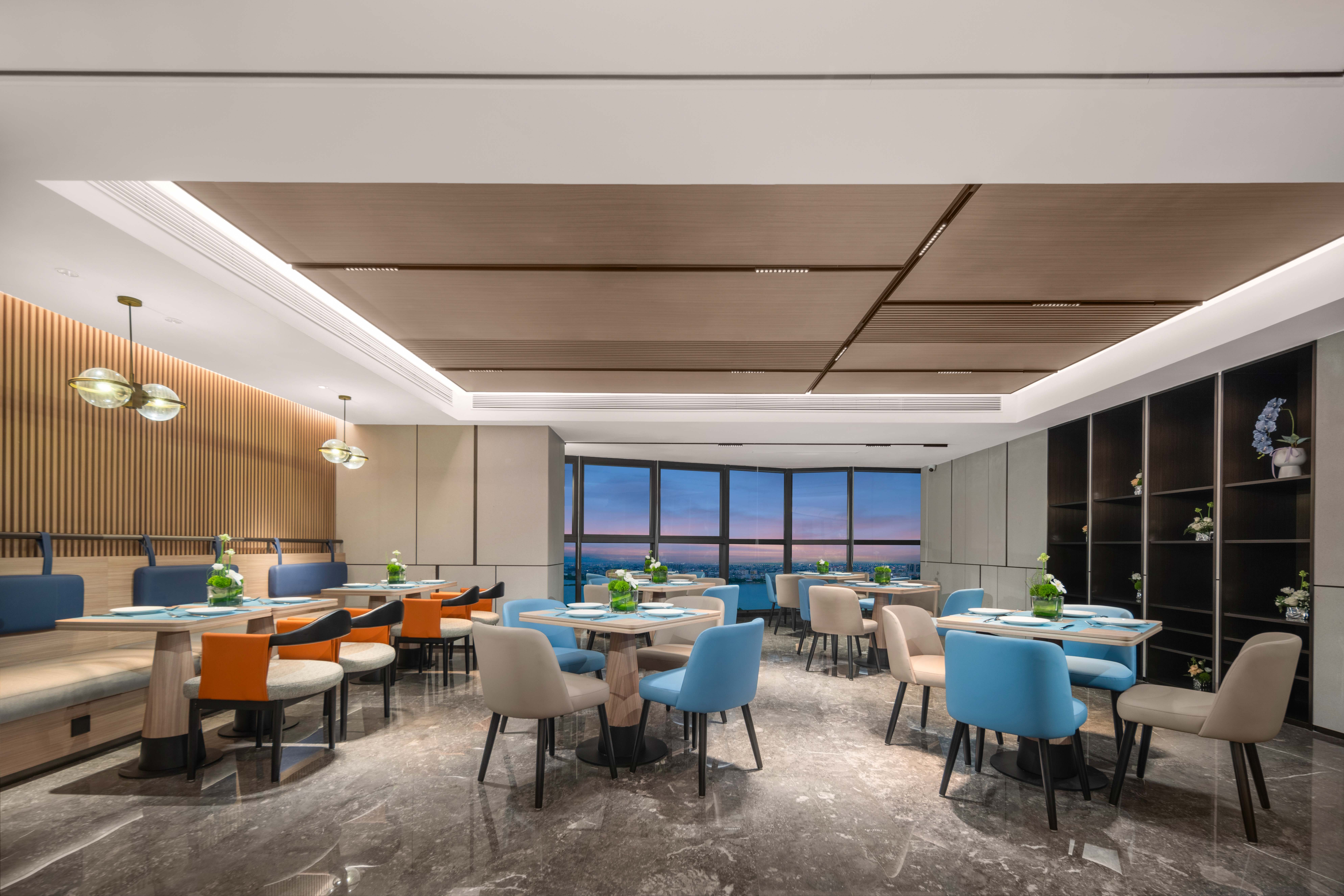 Holiday Inn Express Shantou Chenghai 28/48