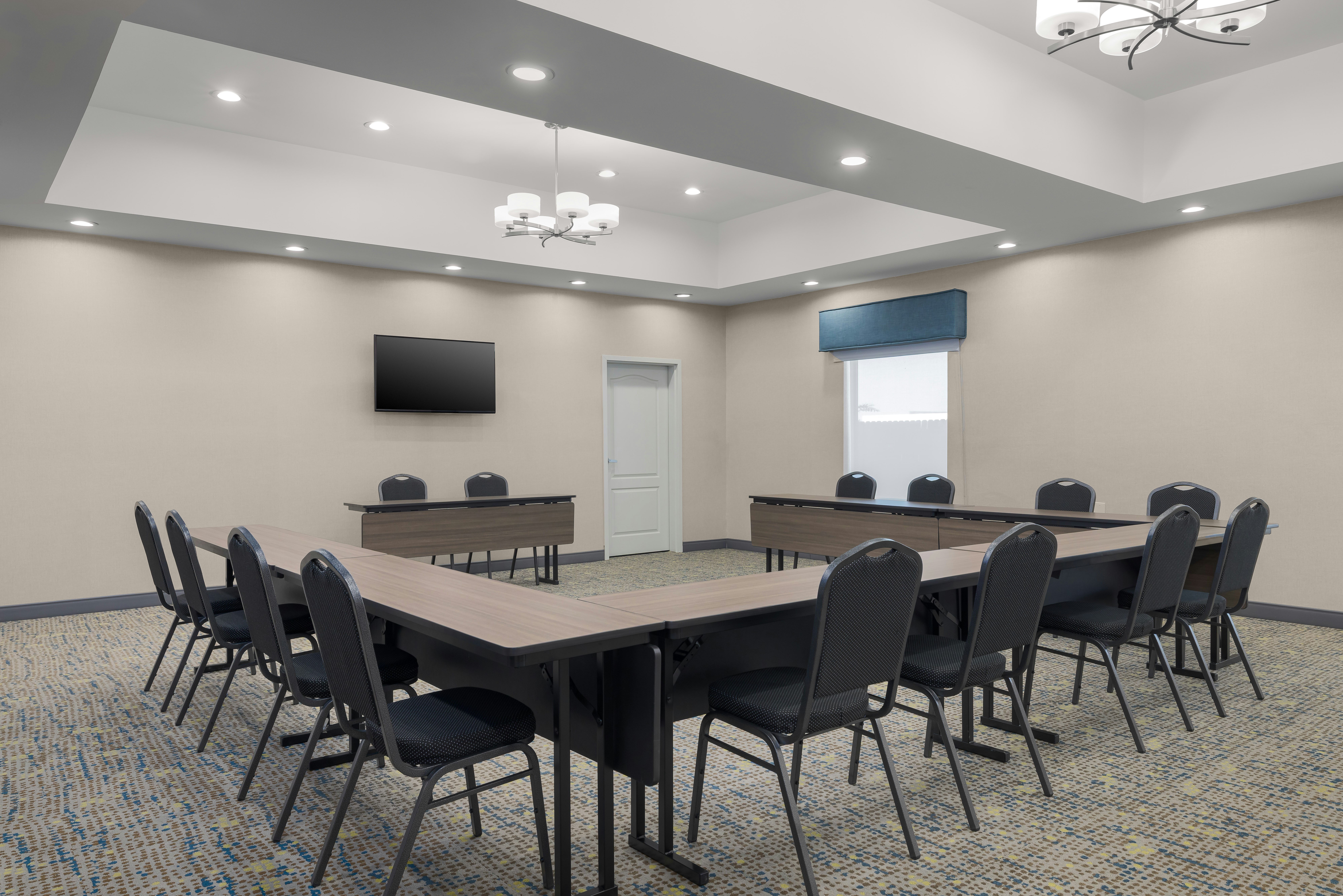 Hampton Inn Pleasanton 23/34