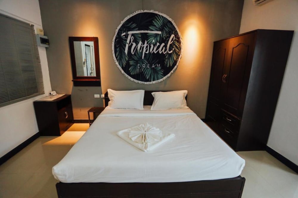 RoomQuest Patong Phuket 33/50