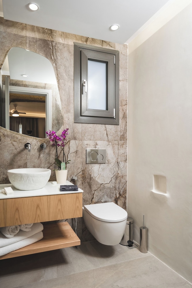 Axopetra Boutique Hotel 123/124