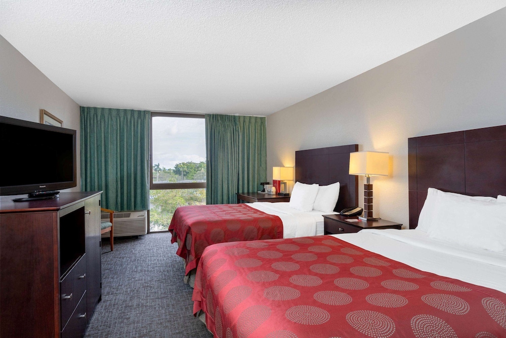 88 Palms Hotel and Event Center 8/59