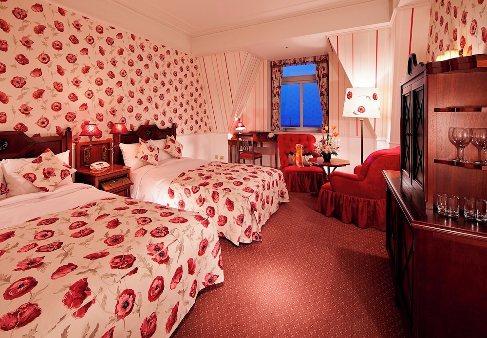 Garden, Loft, Twin Beds