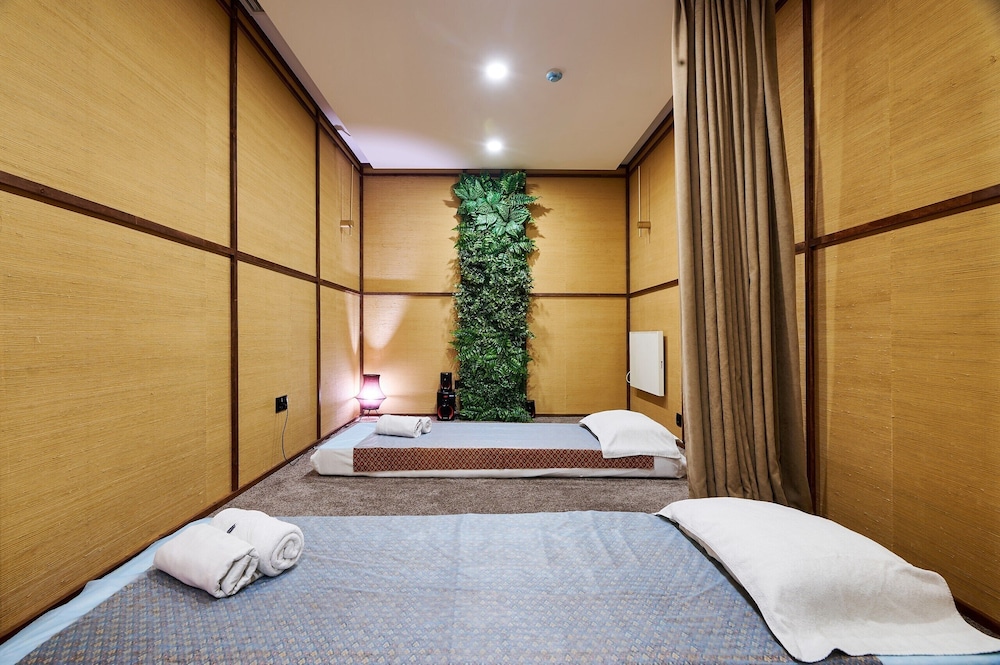 Aisha Bibi Hotel & Apartments 13/44