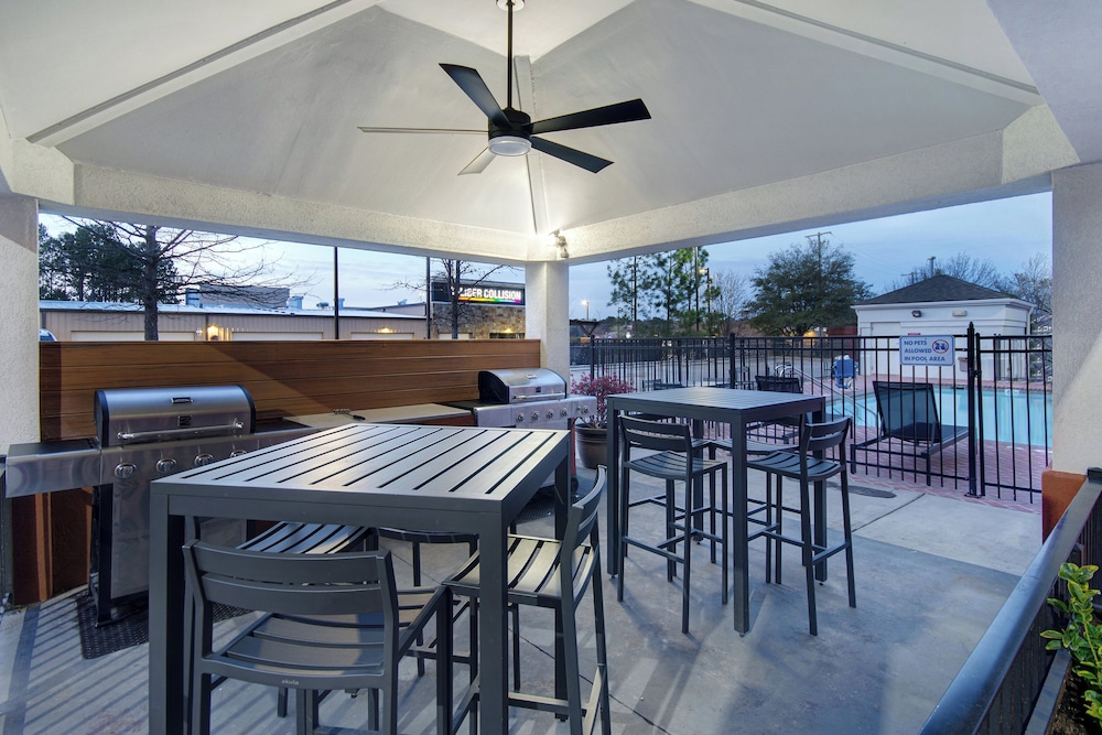 CANDLEWOOD SUITES COLUMBIA-FT. JACKSON 44/62