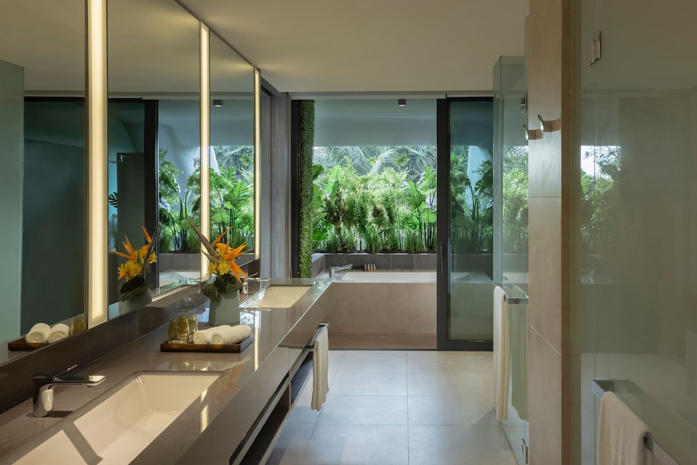 Dusit Thani Laguna Singapore 20/65