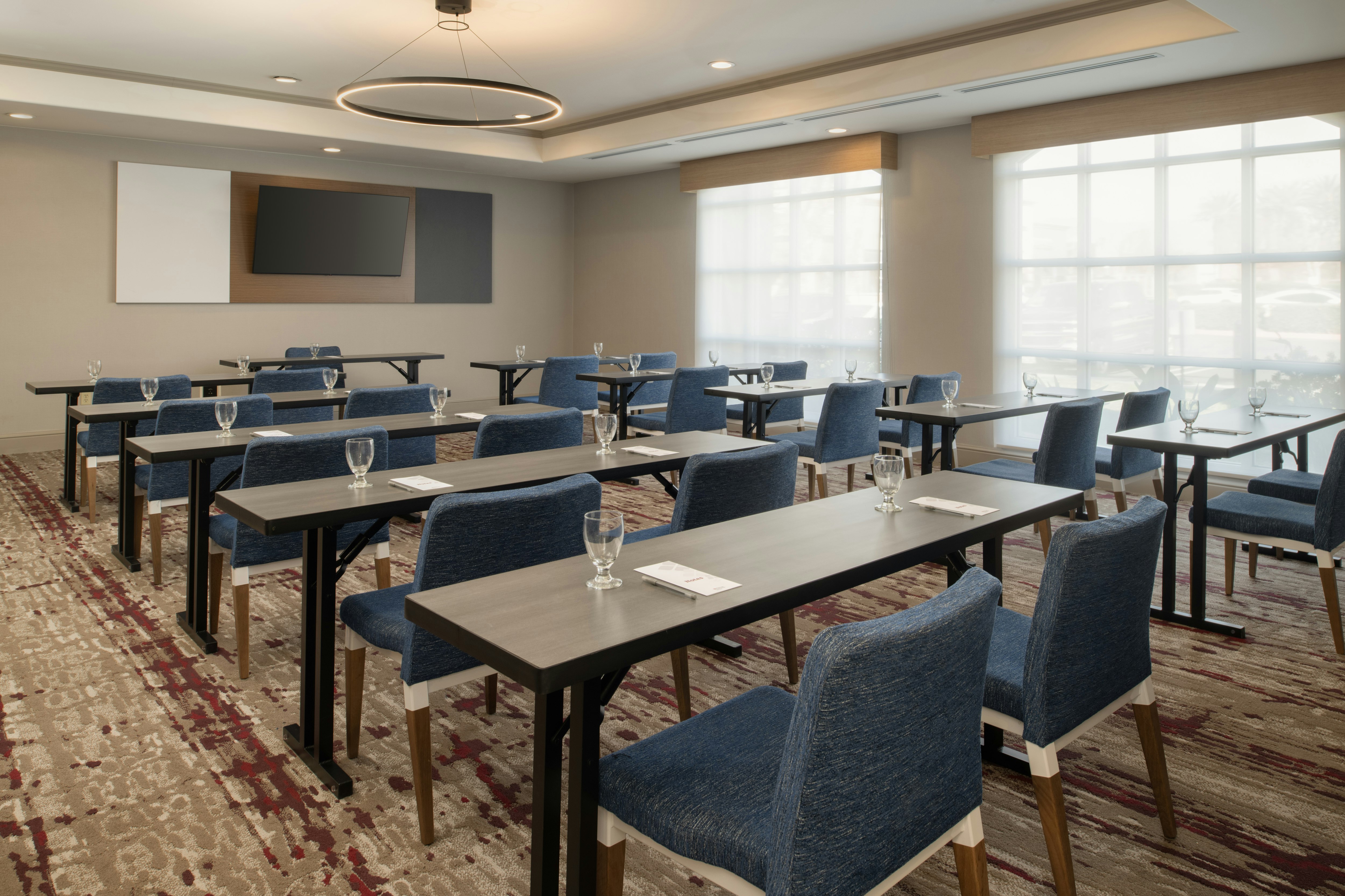Hilton Garden Inn Fontana 39/46