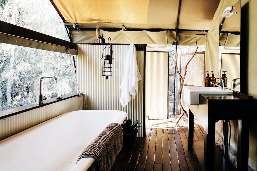 Paperbark Camp 19/48