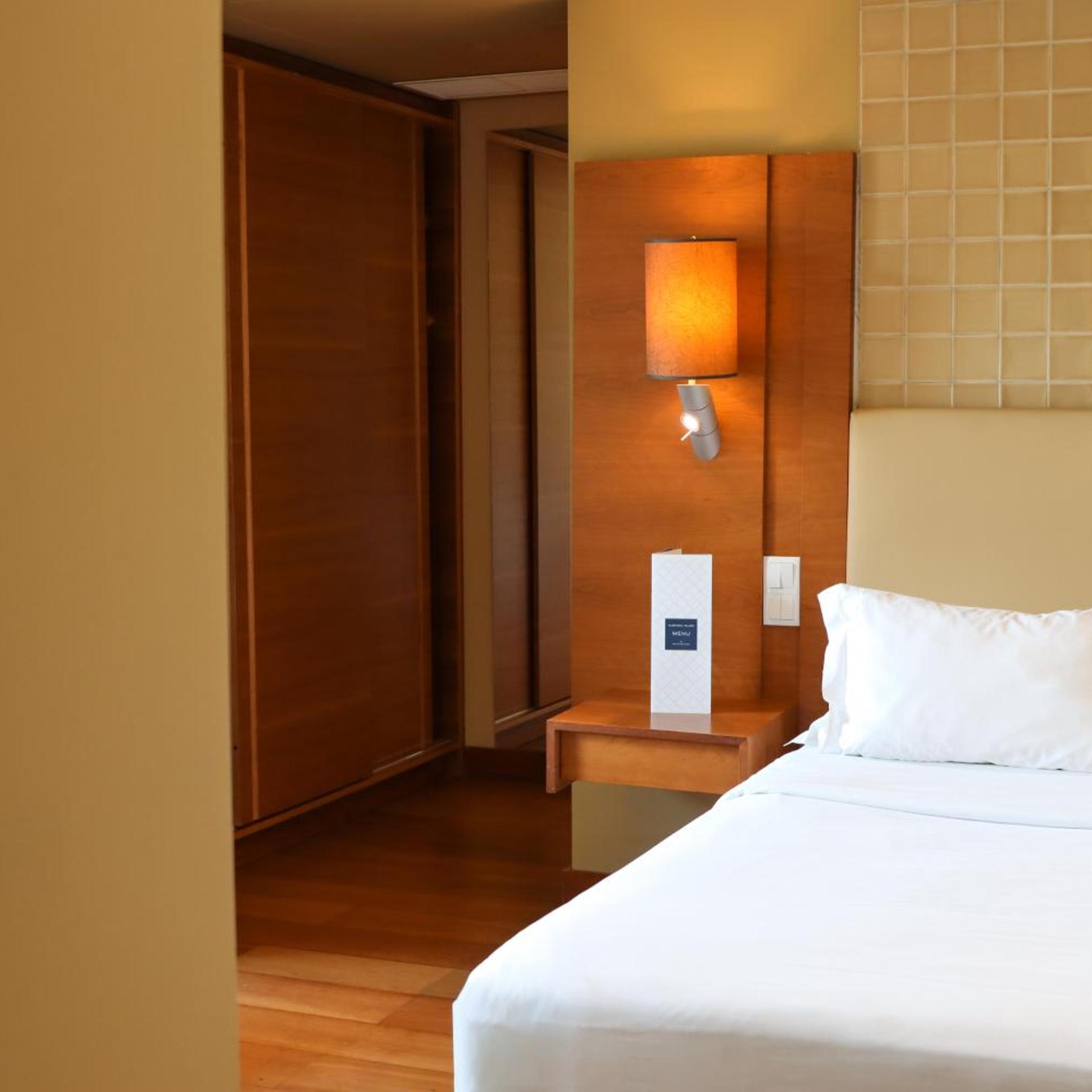 Room, Twin Beds