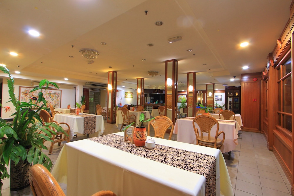 Telang Usan Hotel 35/44