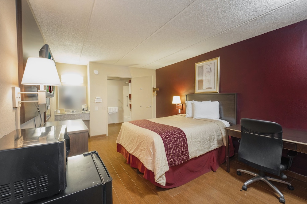 Red Roof Inn Jackson Downtown - Fairgrounds 20/33