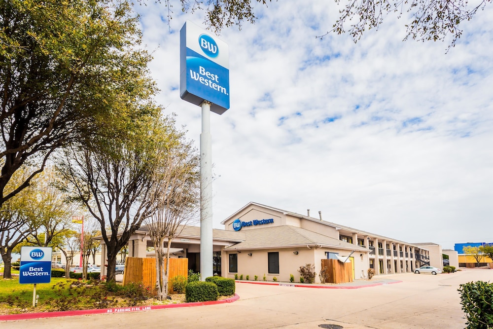 Days Inn by Wyndham Round Rock 1/43