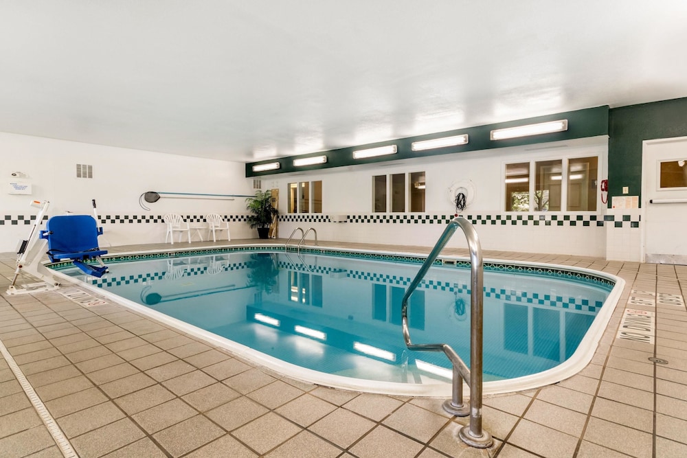 Comfort Suites Keeneland 5/48