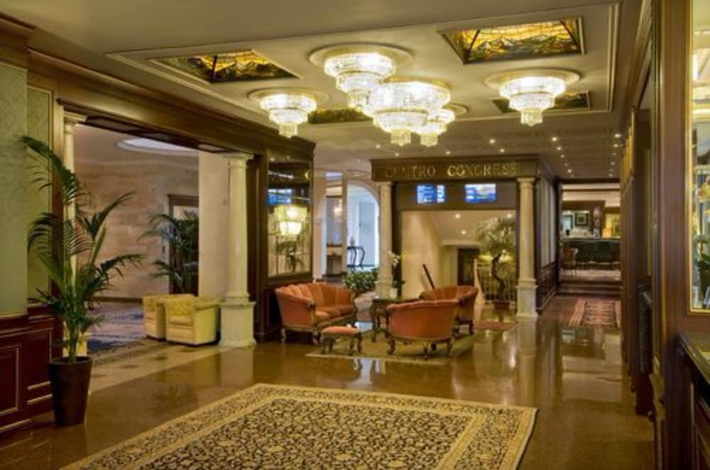 Grand Hotel Bristol 26/33