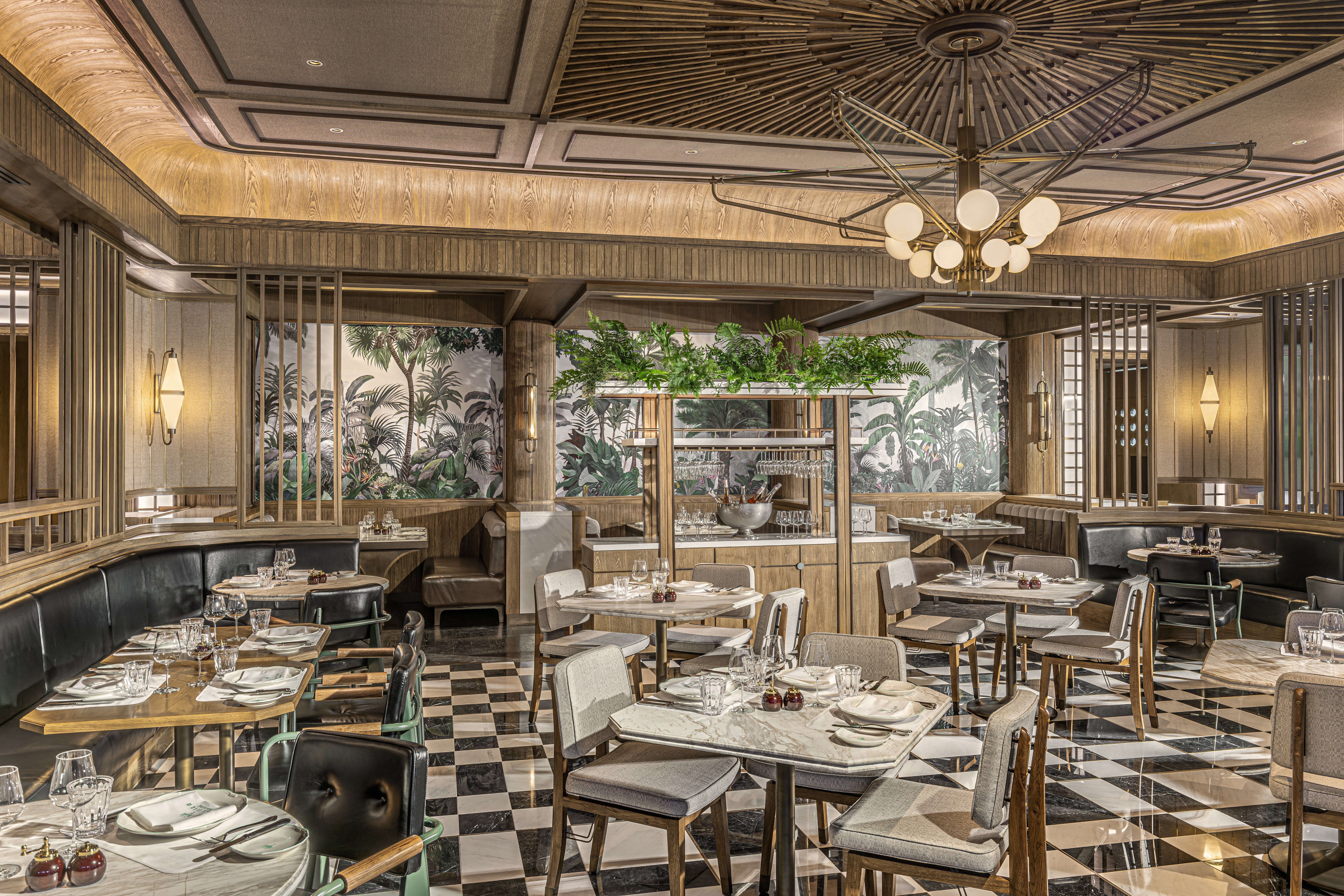 Four Seasons Hotel Bangkok at Chao Phraya River 21/35
