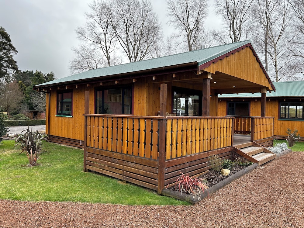 The River Lodge 6/65