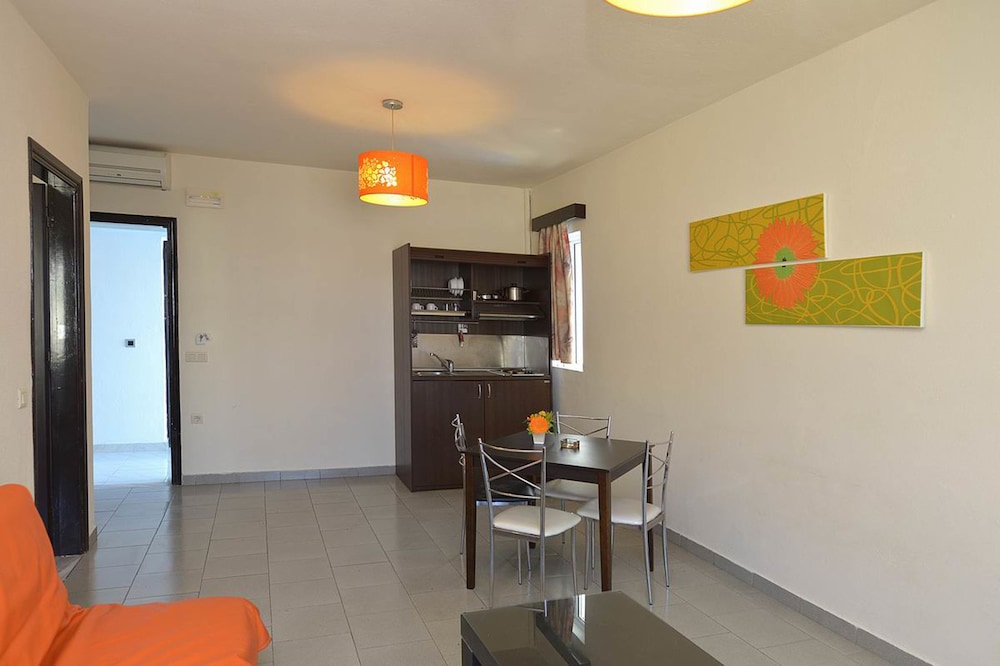 Ialysos City Hotel 47/51
