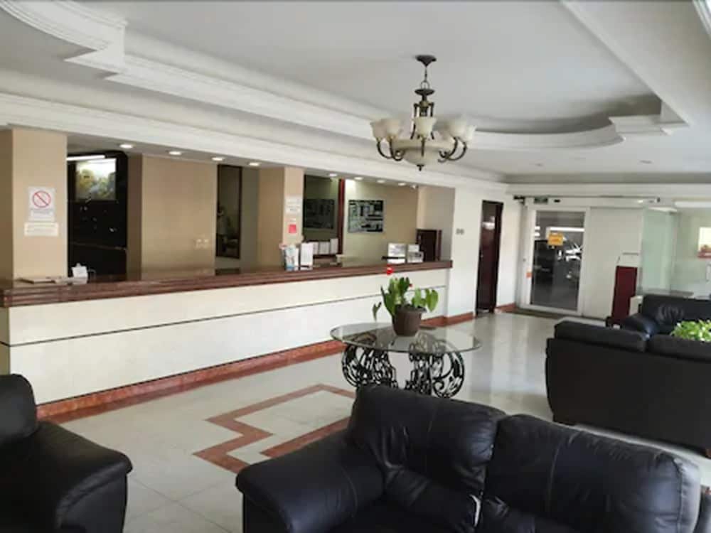 Hotel Baluarte 8/73