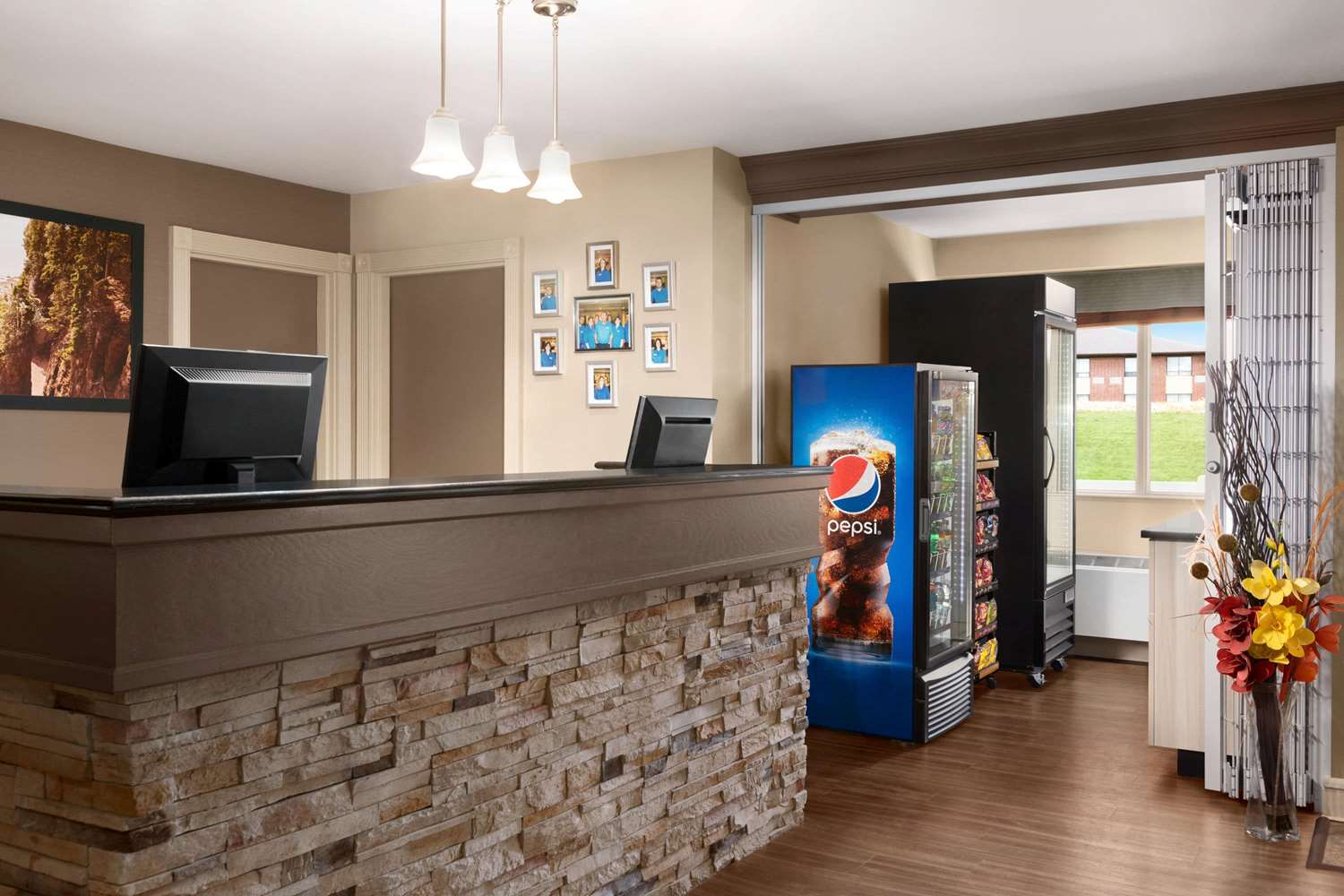 Travelodge Suites by Wyndham Moncton 3/9